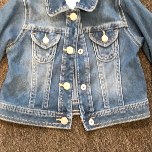 Adorable Old Navy denim jean jacket 12-18 months - Picture 3 of 5